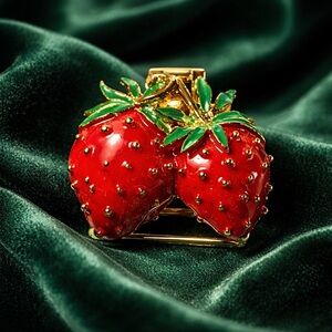 Vintage Signed Stamped Mimi 1975 Gold Tone Enamel Strawberry Scarf Slide